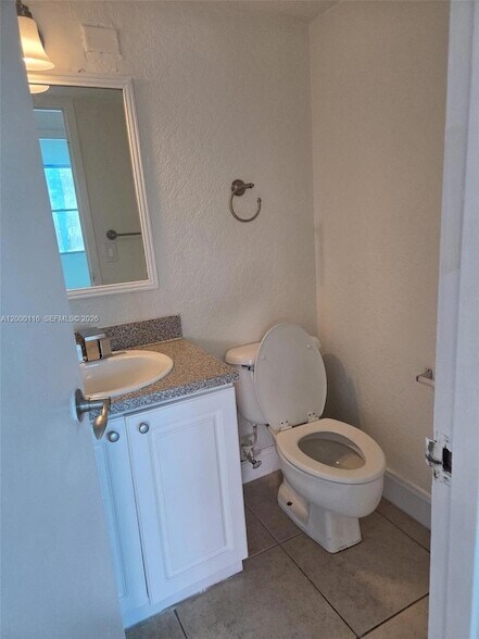 Building Photo - 1800 Sans Souci Blvd