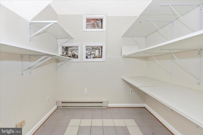 Building Photo - 207 Contour Rd