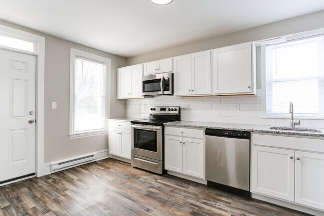 Building Photo - 175 S Enola Dr