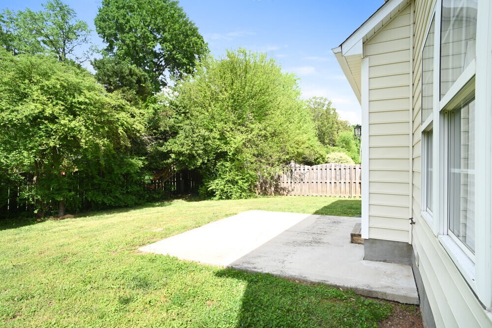 Building Photo - 6625 Courtland St