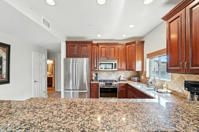 Building Photo - 5350 E Deer Valley Dr