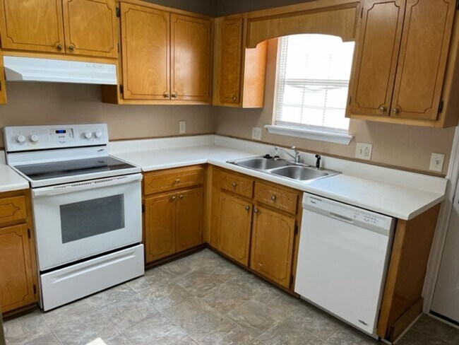 Building Photo - Beautiful 3BD/2B home for Rent!!