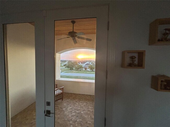 Building Photo - 163 Honey Locust Ct