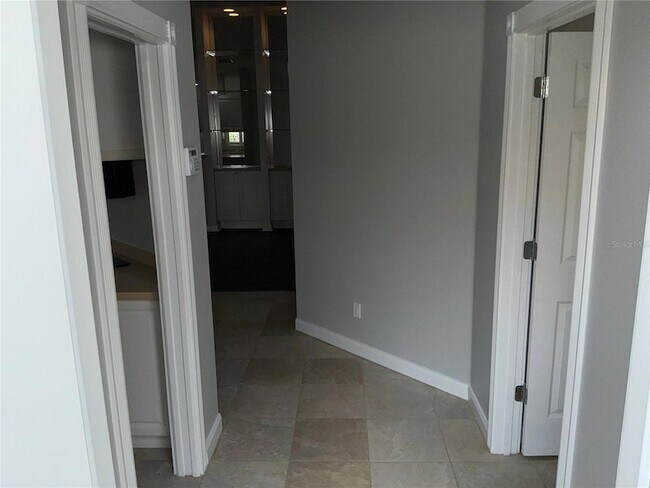 Building Photo - 11616 Garessio Ln