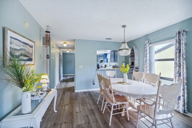 Building Photo - 5640 N Banana River Blvd