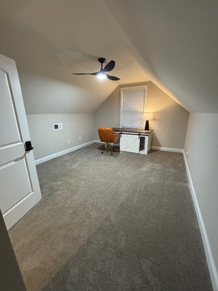 Building Photo - 229 Carriage Gate Dr