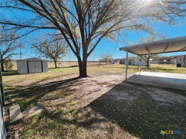 Building Photo - 312 Baize Dr