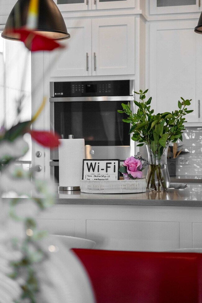 Building Photo - 516 Secretariat Dr