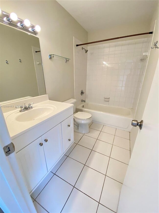 Building Photo - 1835 SW 81st Ave