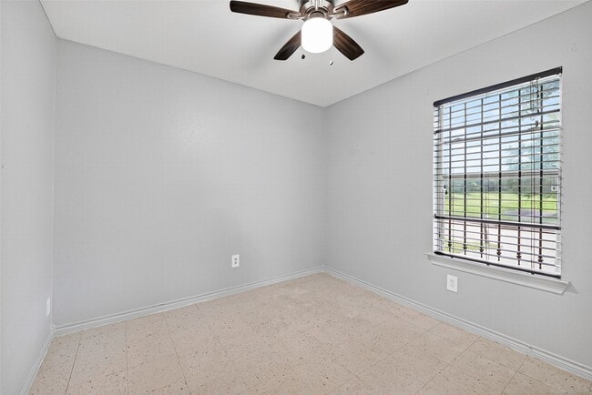 Building Photo - 11411 Roandale Dr