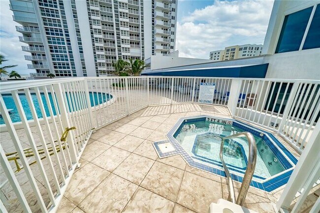 Building Photo - 1360 S Ocean Blvd