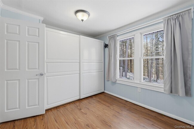 Building Photo - 265 Oakland Valley Rd