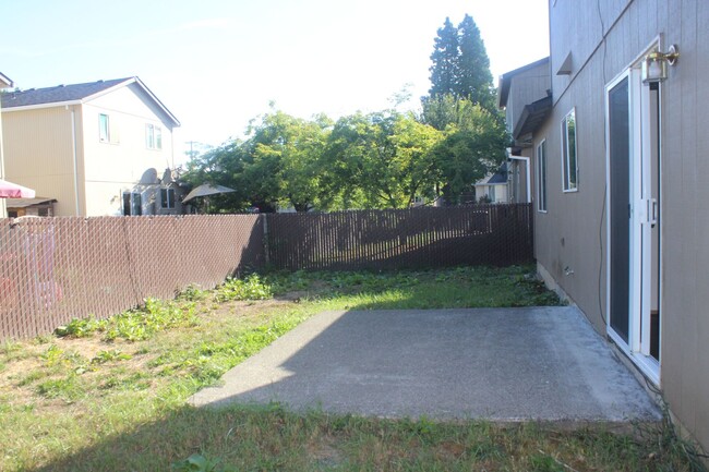 Building Photo - 3 Bedroom home in Scappoose