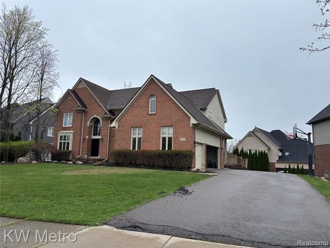 Building Photo - 6545 Chelsea Bridge