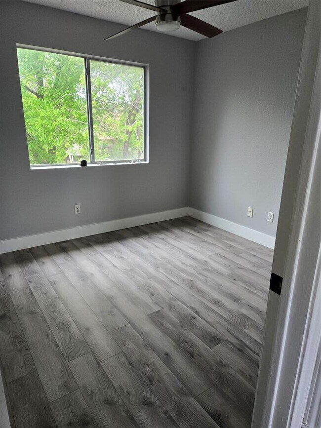 Building Photo - 10001 Parliament House Rd