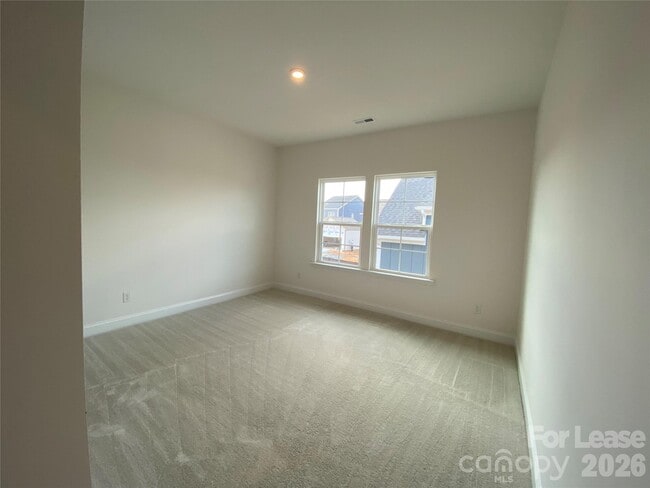 Building Photo - 4016 Hickory Pl Ln