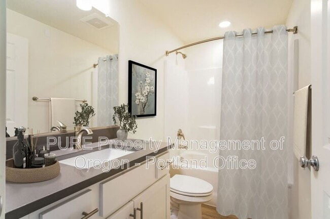 Building Photo - 22025 NE Halsey St