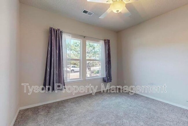 Building Photo - 10432 Savoy Dr NW