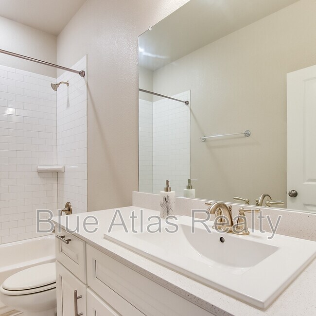 Building Photo - 4001 Bear Creek Ct