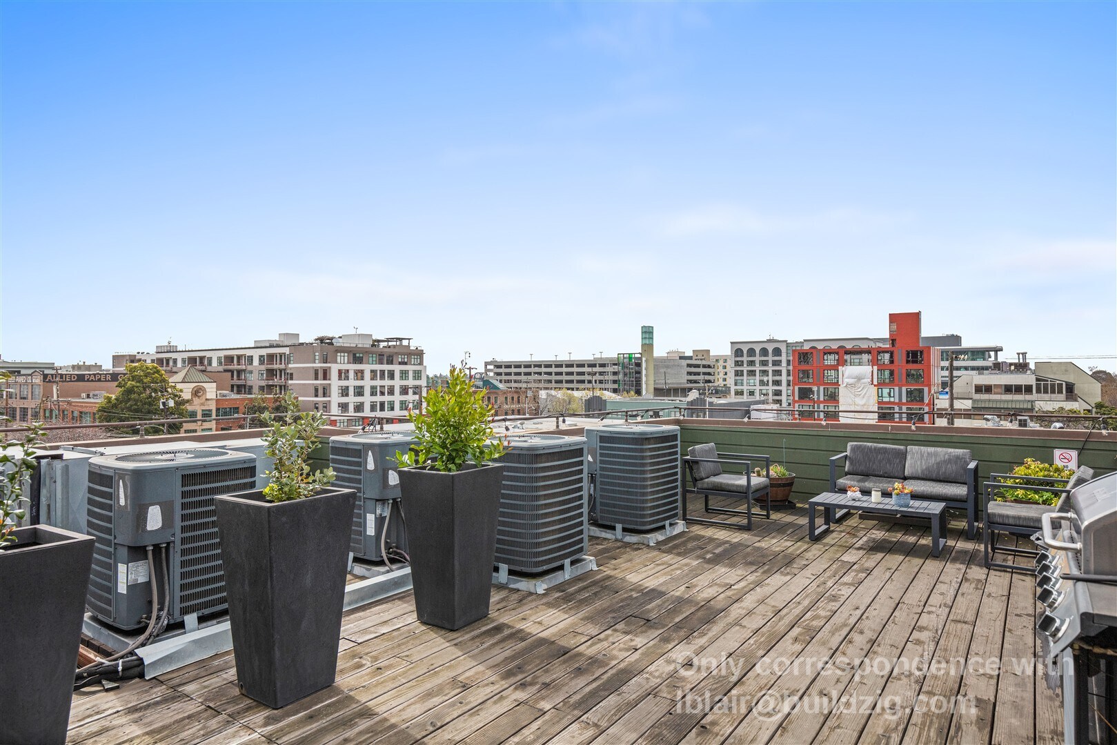 Building Photo - 402 Webster St