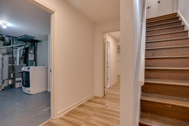 Building Photo - 8032 St Annes Ct