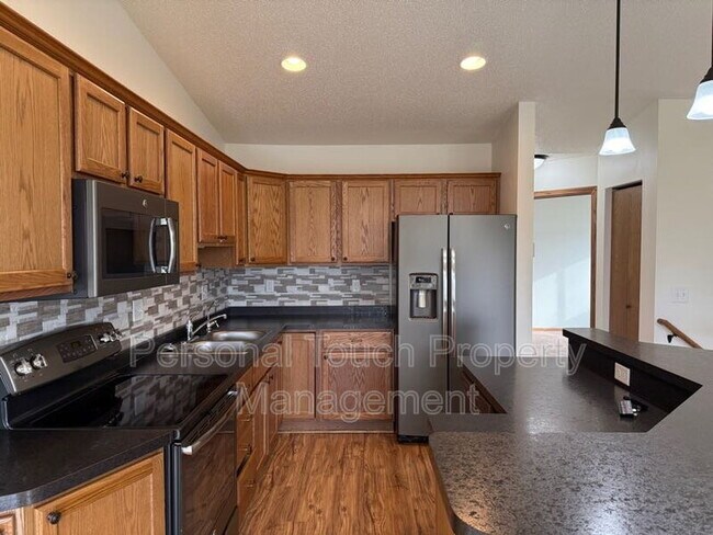 Building Photo - 2580 5th St W