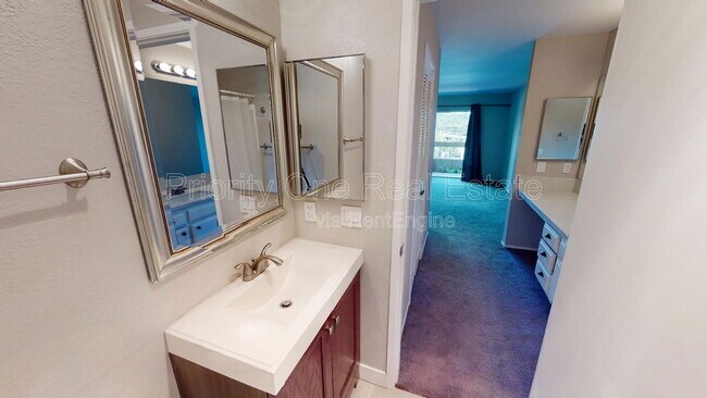 Building Photo - 10400 Caminito Cuervo