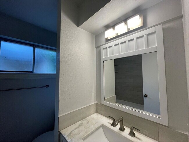 Building Photo - 3450 Gary Ln