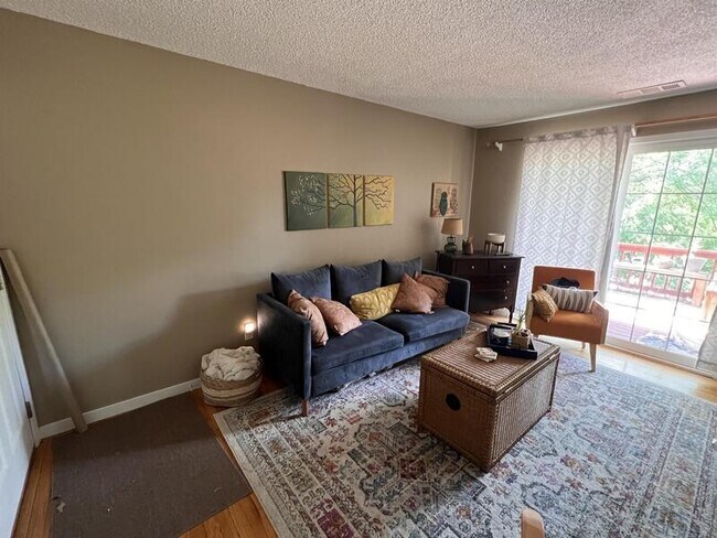 Building Photo - 12 N Michigan St