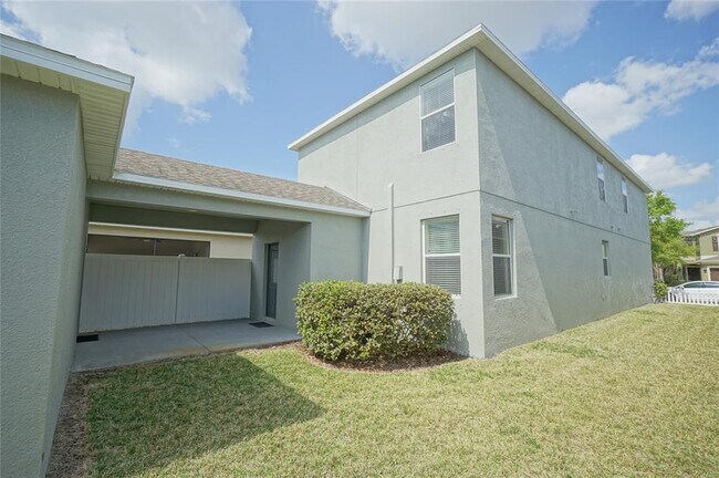 Building Photo - 2822 Lantern Hill Ave