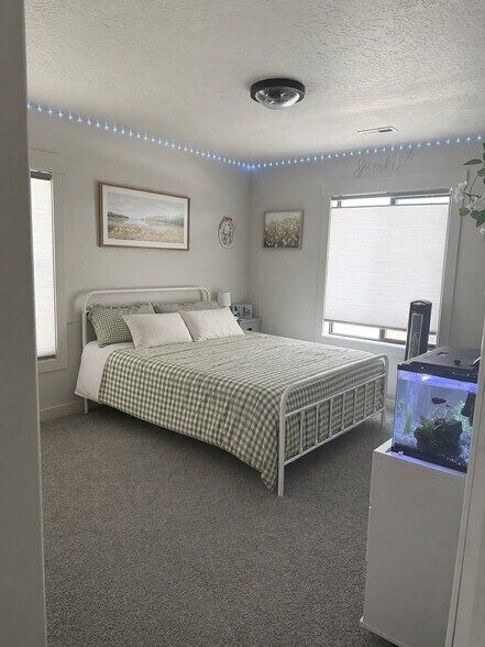 Building Photo - 11317 N Armonia Wy