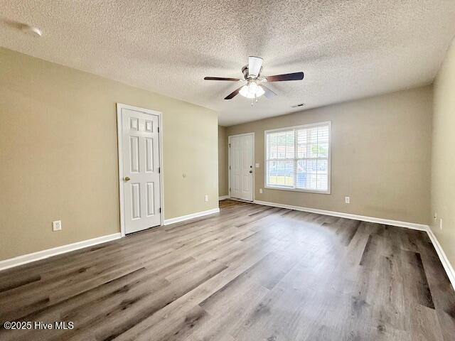 Building Photo - 219 Palace Cir