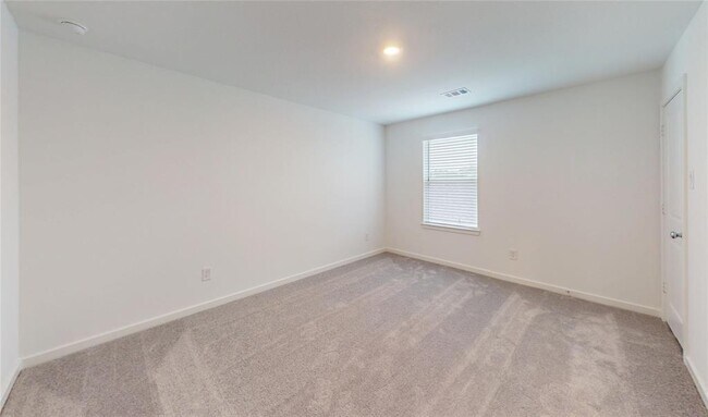 Building Photo - 1203 Sugar Dr