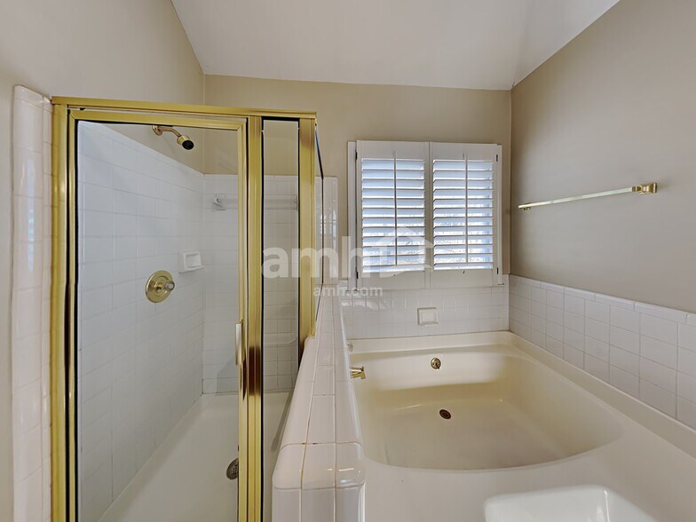 Building Photo - 3445 Harborwood Cir
