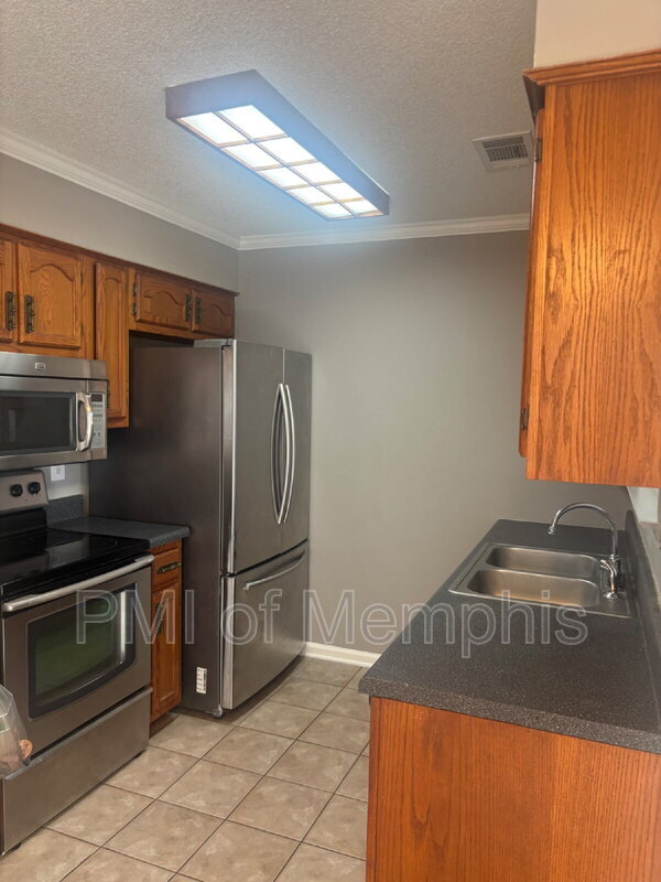 Building Photo - 3067 Woodland Fern Cove