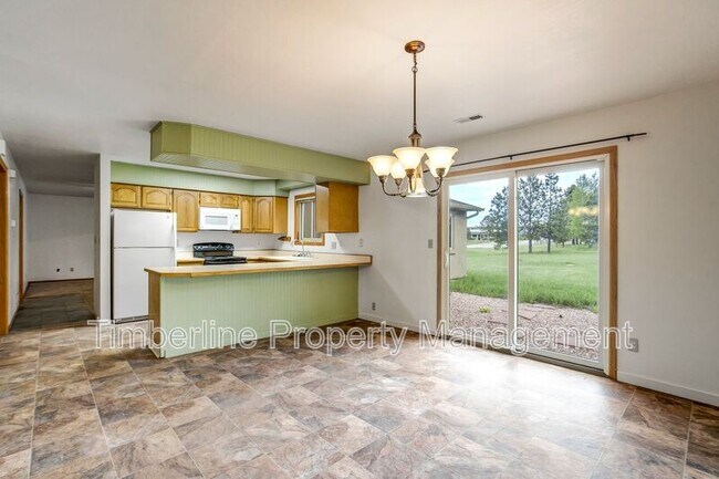 Building Photo - 17960 Bakers Farm Rd