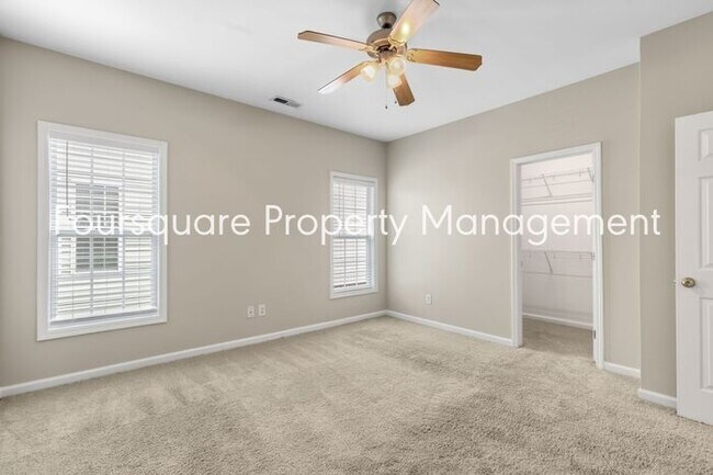 Building Photo - Single Family Home| 1st Floor Master Bedro...