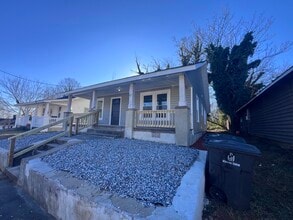 Building Photo - 1218 21st St