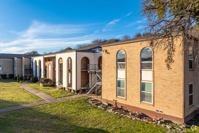 Primary Photo - Spanish Garden Condominiums