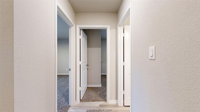 Building Photo - 2148 Chief St