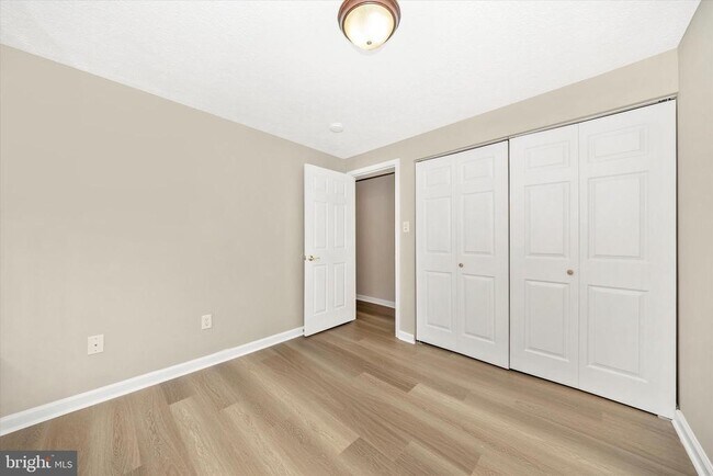 Building Photo - 103 Savannah Ct