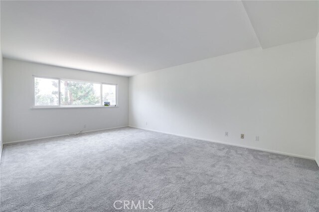Building Photo - 19082 Plum Tree Ln