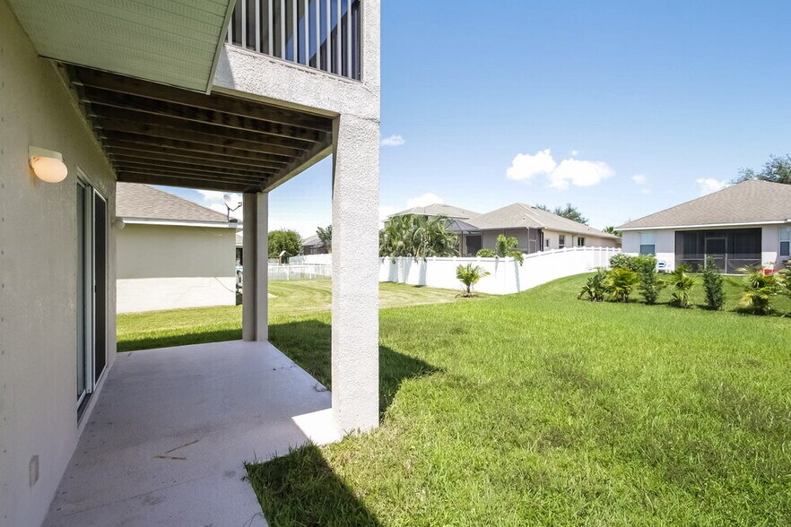 Building Photo - 5911 Willows Bridge Loop