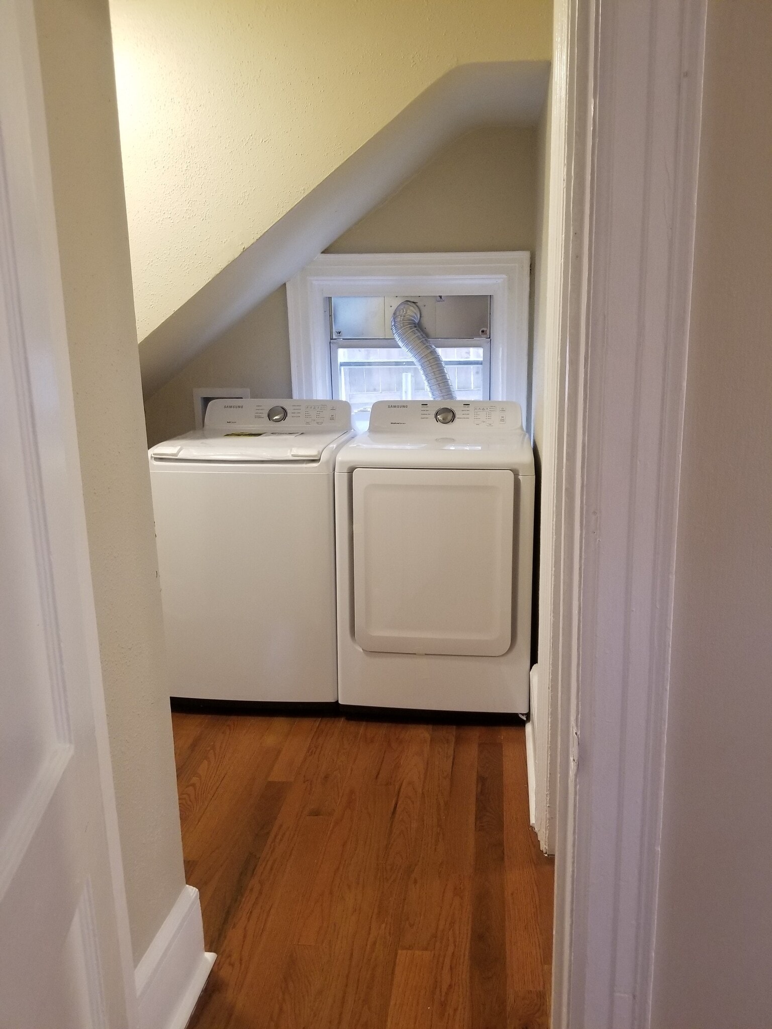 Building Photo - 108 Park Ave