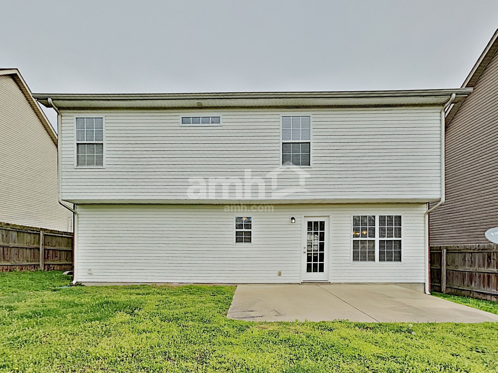 Building Photo - 105 Tulip Grove Pt