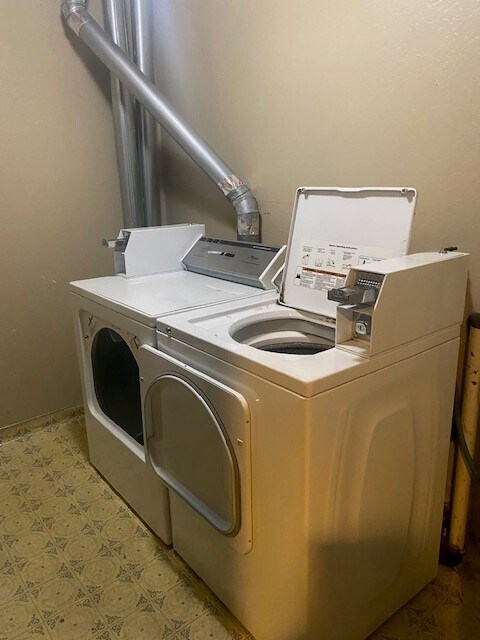 Coin op Laundry on every floor - 6 Seville Way