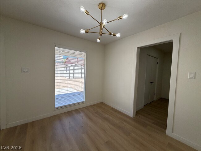 Building Photo - 1317 Pyramid Dr