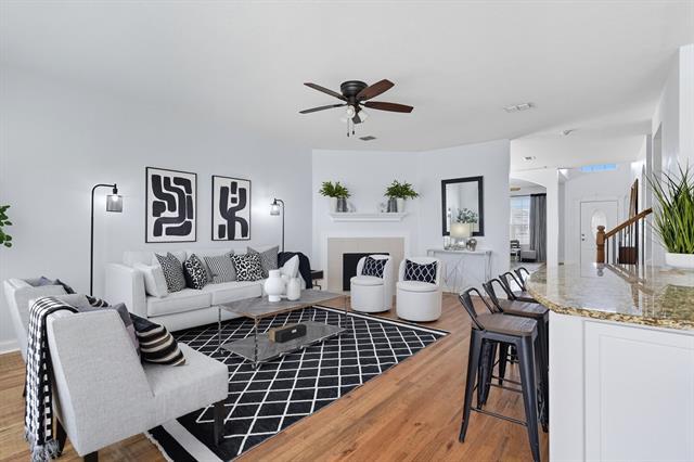 Building Photo - 529 Roundrock Ln