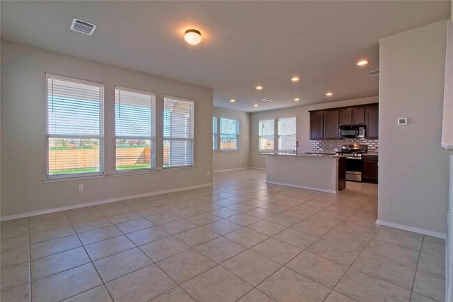 Building Photo - 6501 Wolf Pack Dr