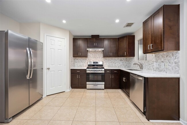 Building Photo - 19551 Dawn Canyon Rd